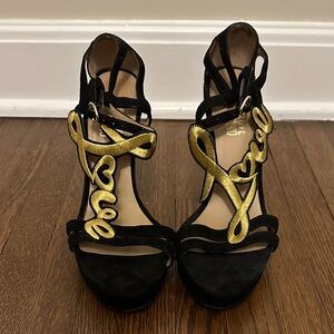 Moschino Size 7 LOVE heels